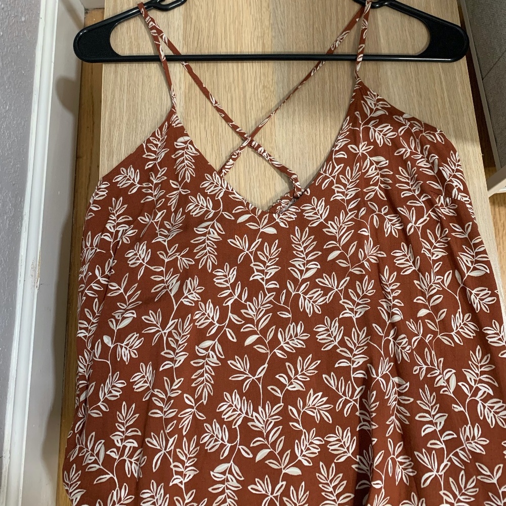 NWT Old Orange Floral Print Tank top, Size Large